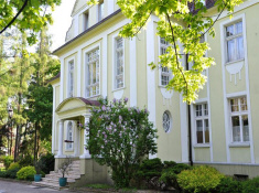 Pałac Nieznanice Hotel SPA pokoje noclegi konferencje szkolenia wypoczynek w Polsce